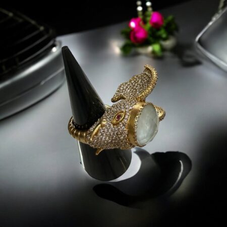 Modern and Unique Elephant Ring White