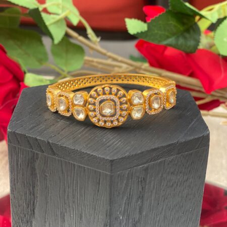 Moissanite openable bracelet