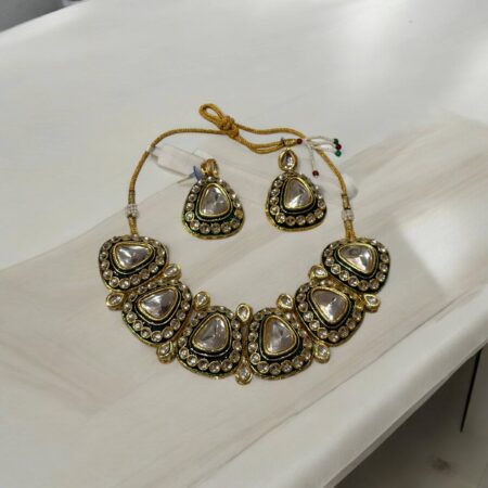Statement piece- kundan